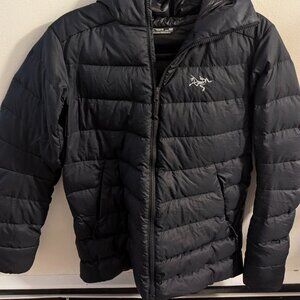 Arc'teryx black puffer medium